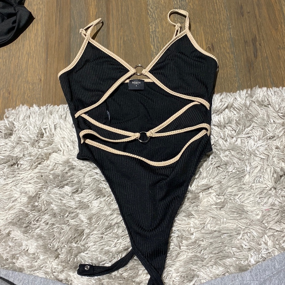 Cutout ribbed body suit